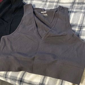 garage gray ribbed v neck crop top